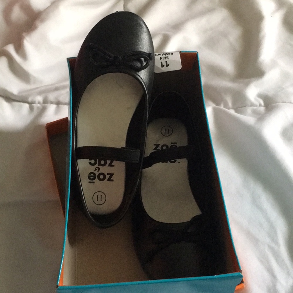 Zoe & Zac Toddler dress shoes